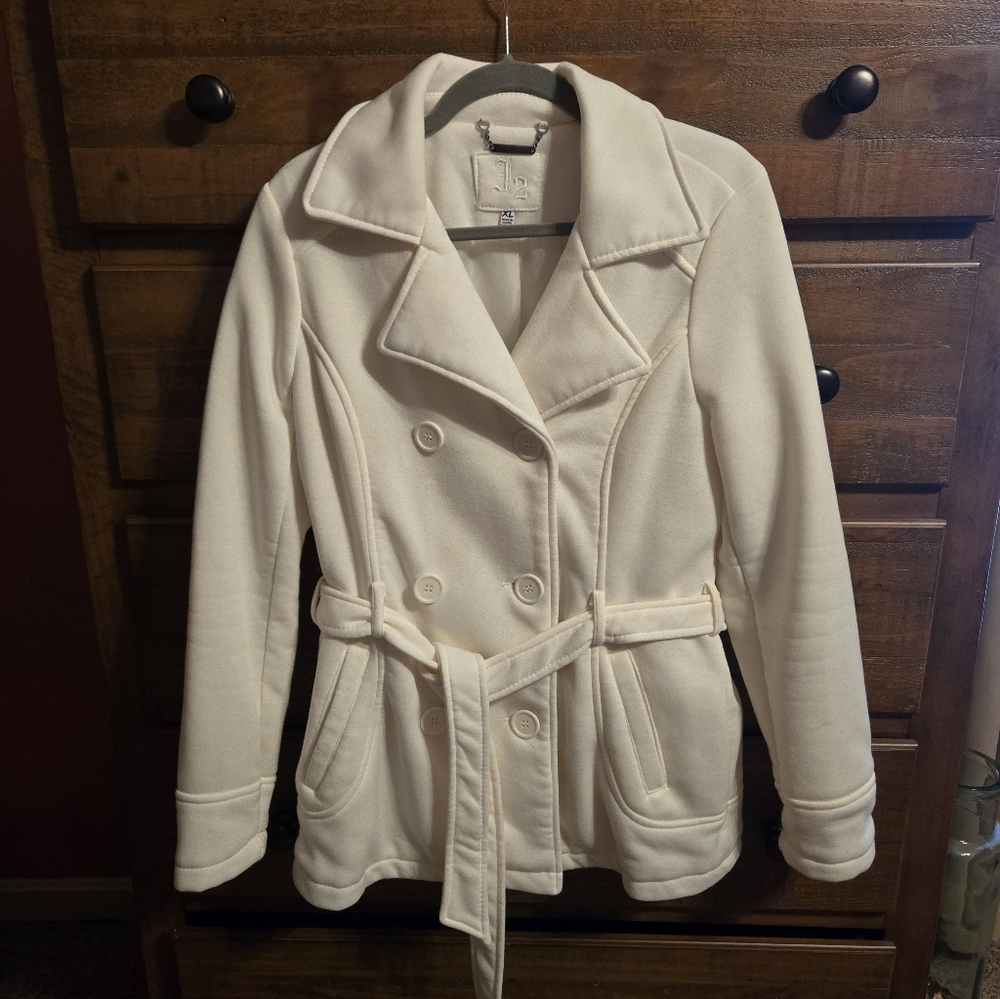Jou Jou J2 Womans Double-Brested Pea coat.  Junior XL. Ivory